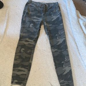 Camo jeans